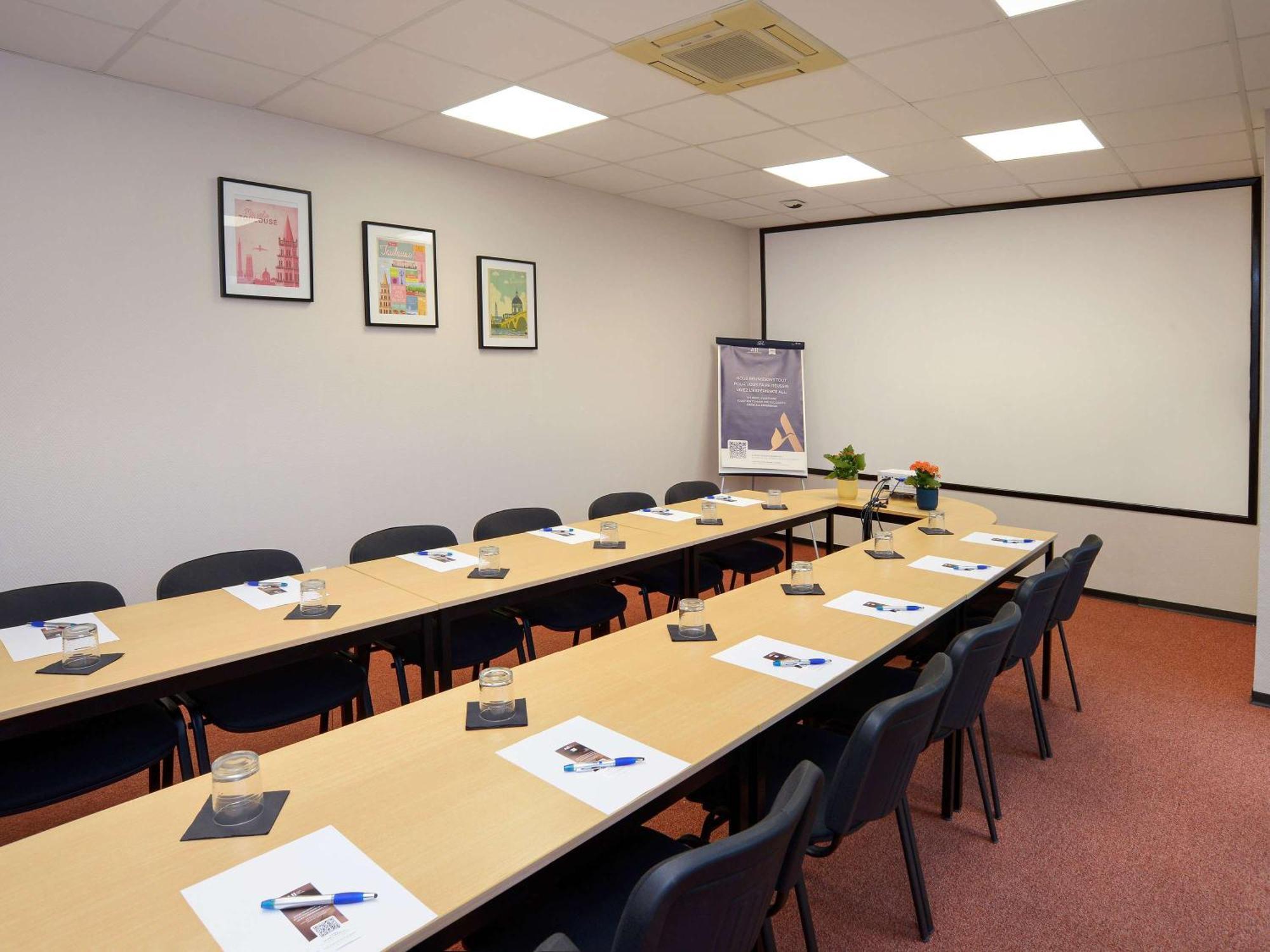 Ibis Budget Toulouse Centre Gare Buitenkant foto
