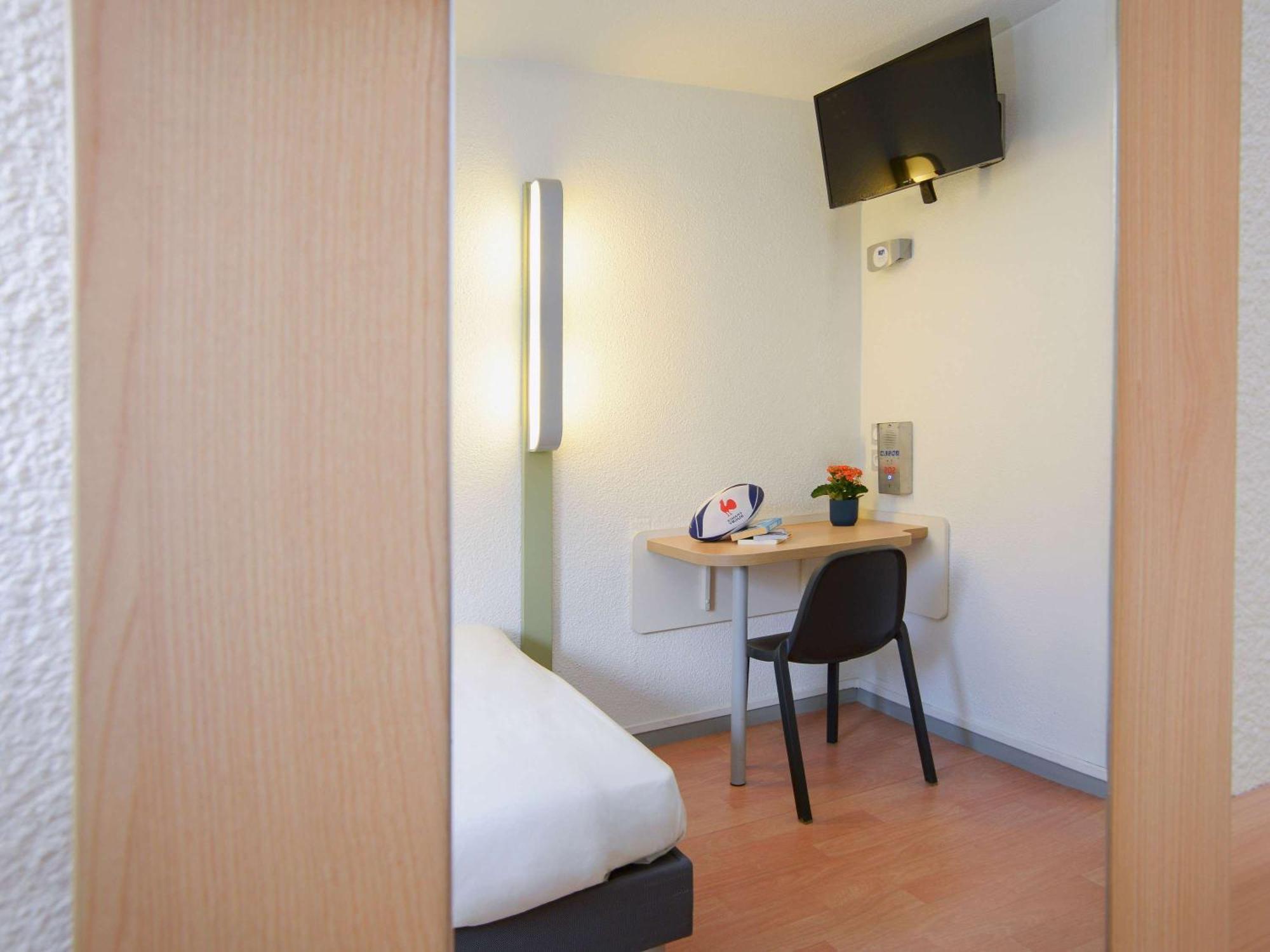 Ibis Budget Toulouse Centre Gare Buitenkant foto